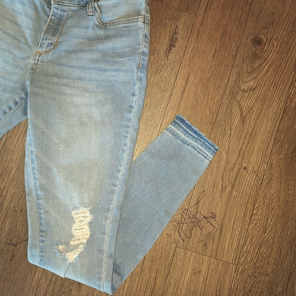 A.N.A Women's Jeans Size 4 - Picture 2 of 7